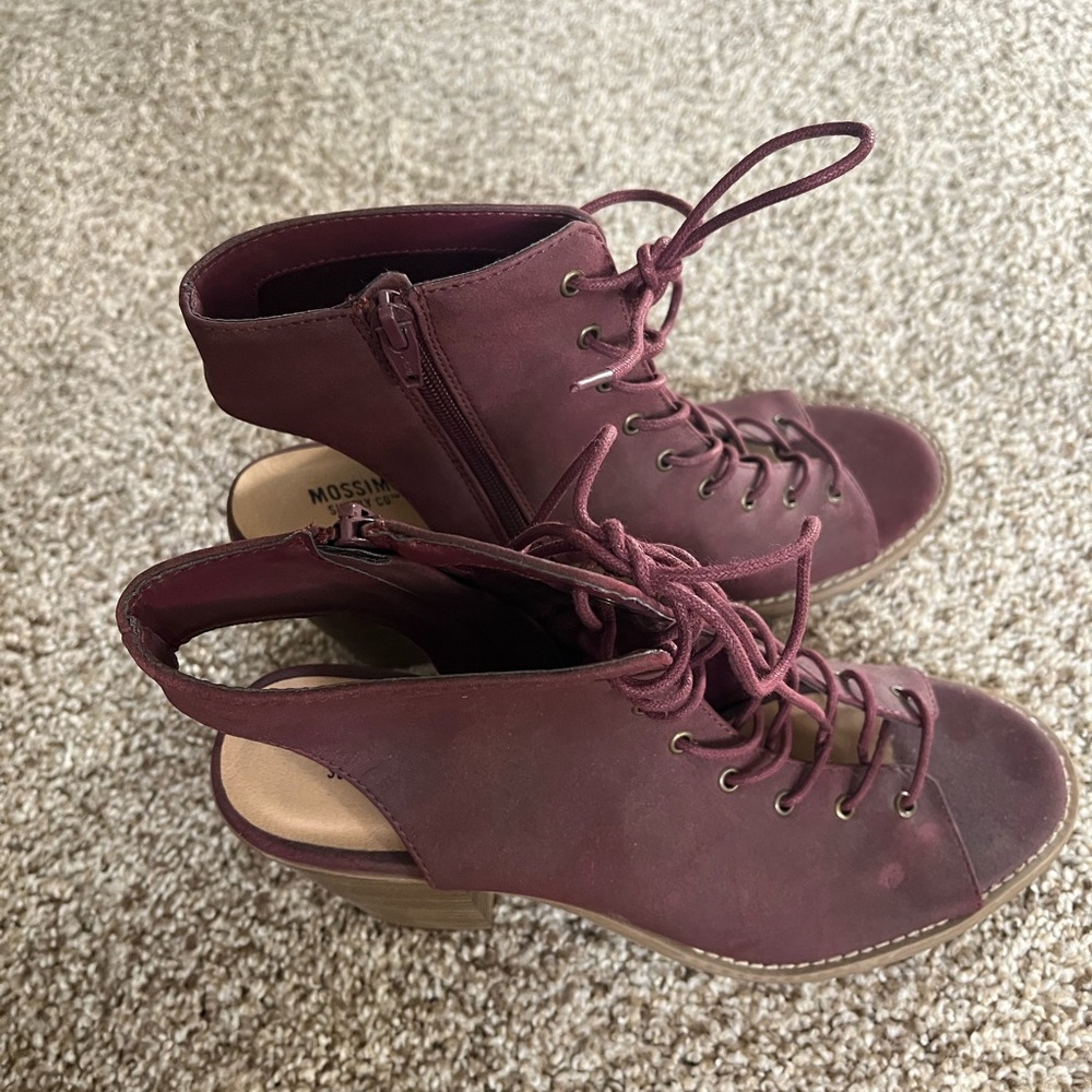 Heels - Picture 2 of 7